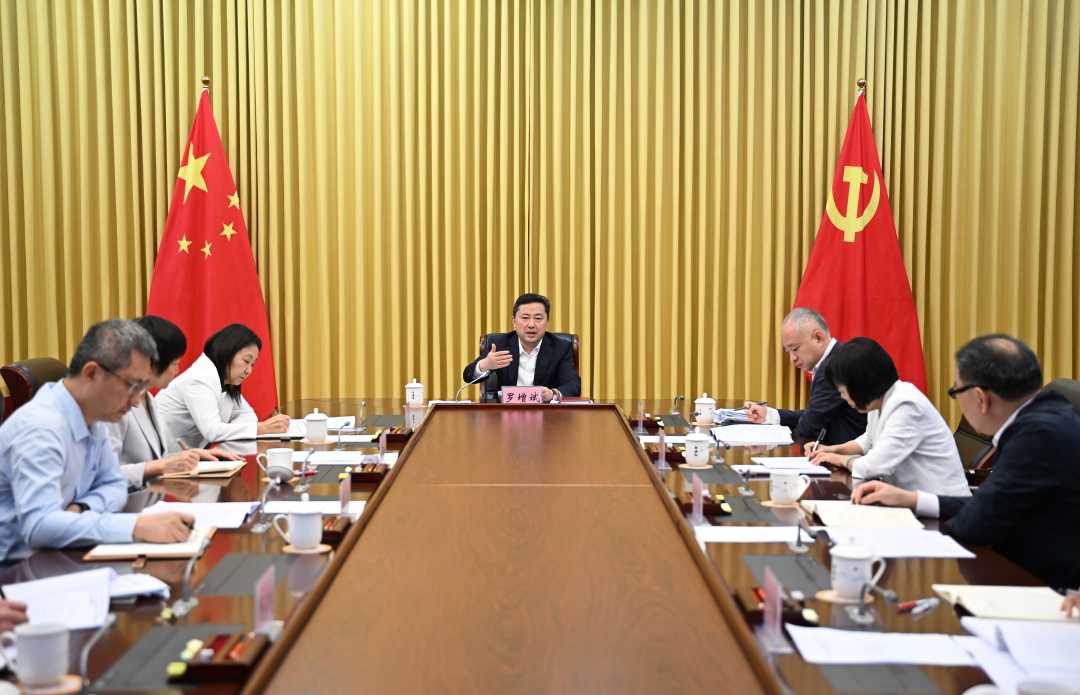 罗增斌主持召开2023年第11次区委书记月度重点工作点评会